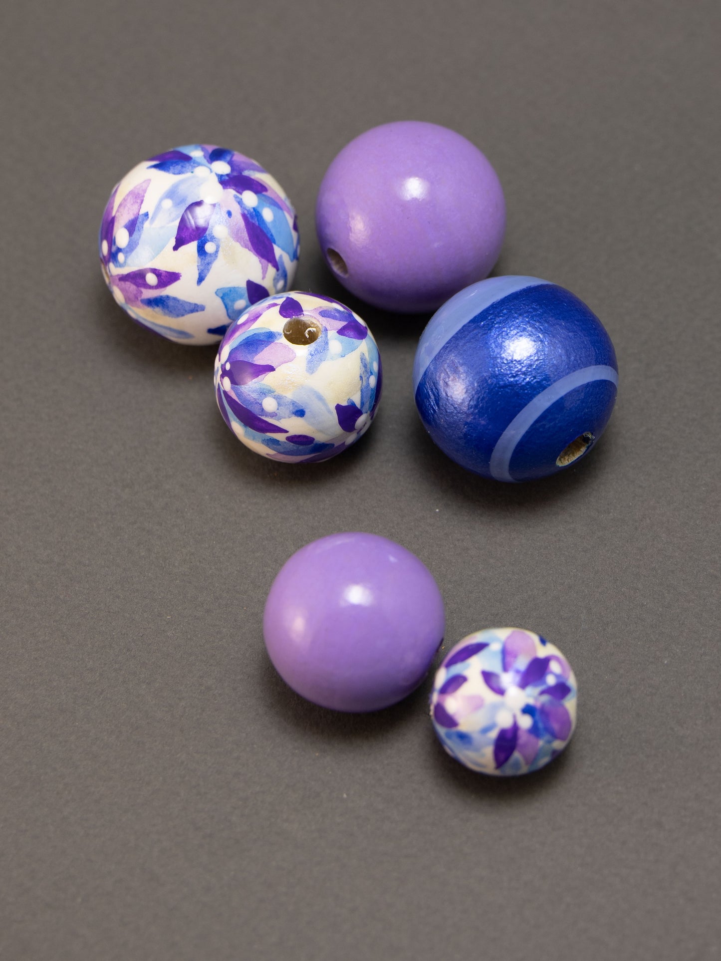 Violet Bouquet Wooden Beads Set