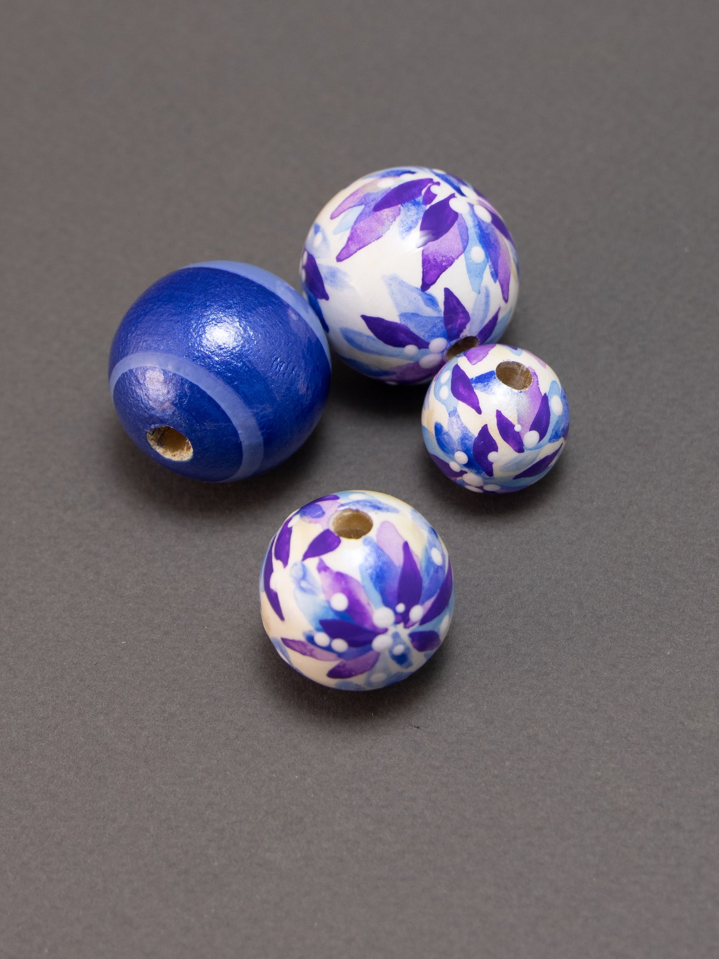 Violet Bouquet Wooden Beads Set