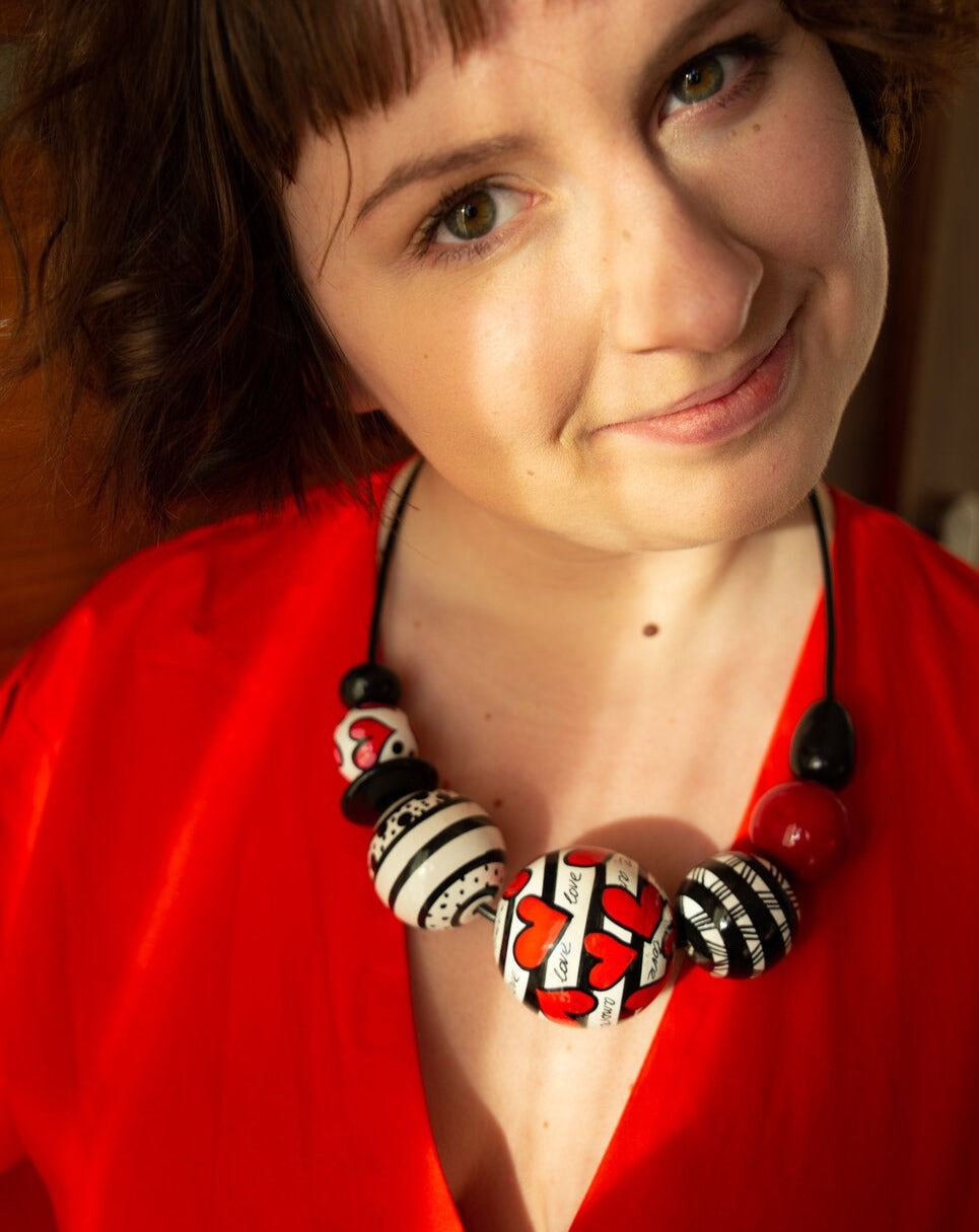 Amore collana di perline di legno