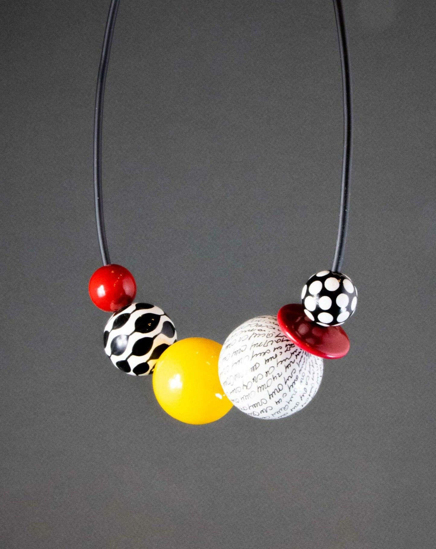 Collana di perle di legno Tiki