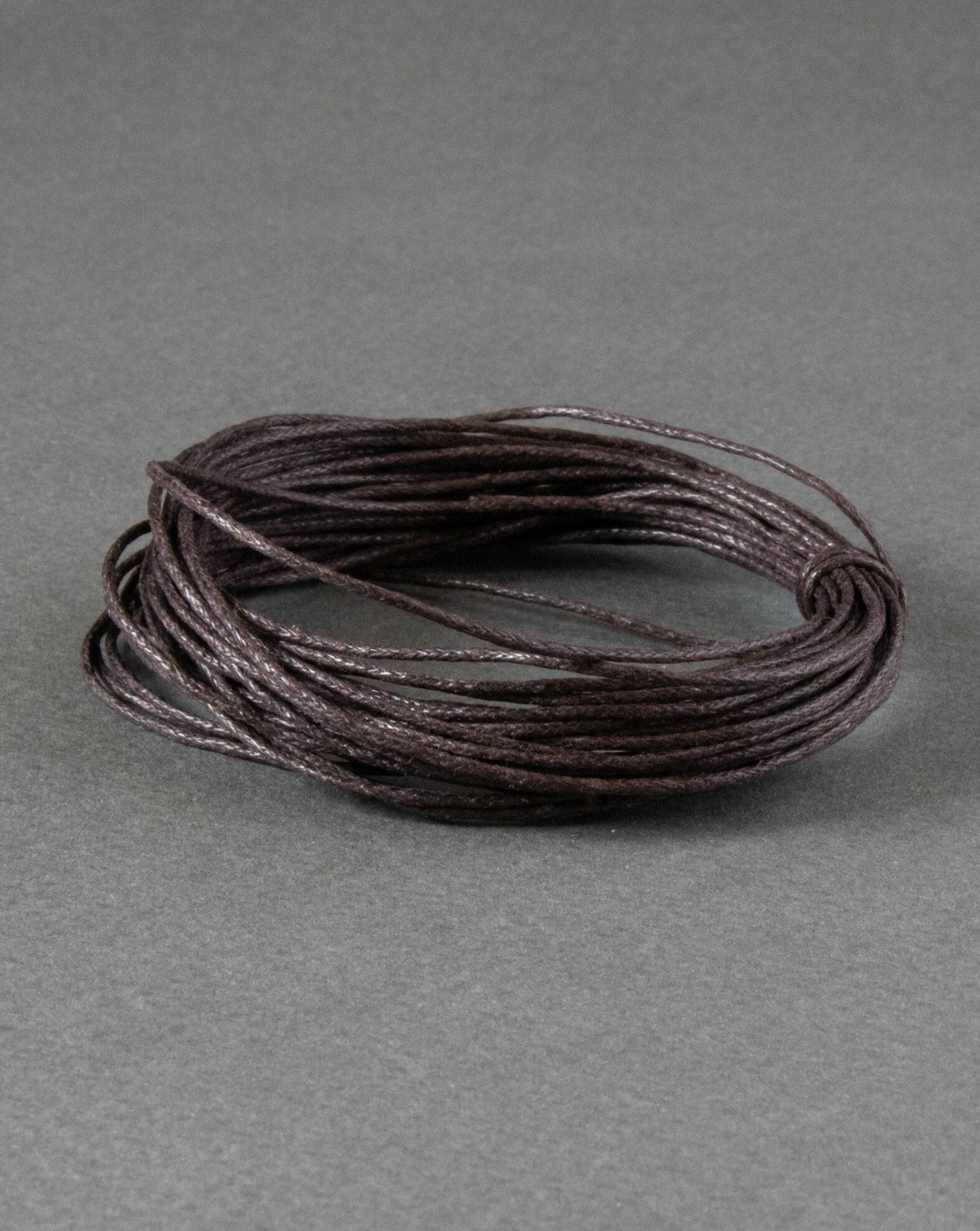 Cordoncino di cotone cerato in marrone scuro