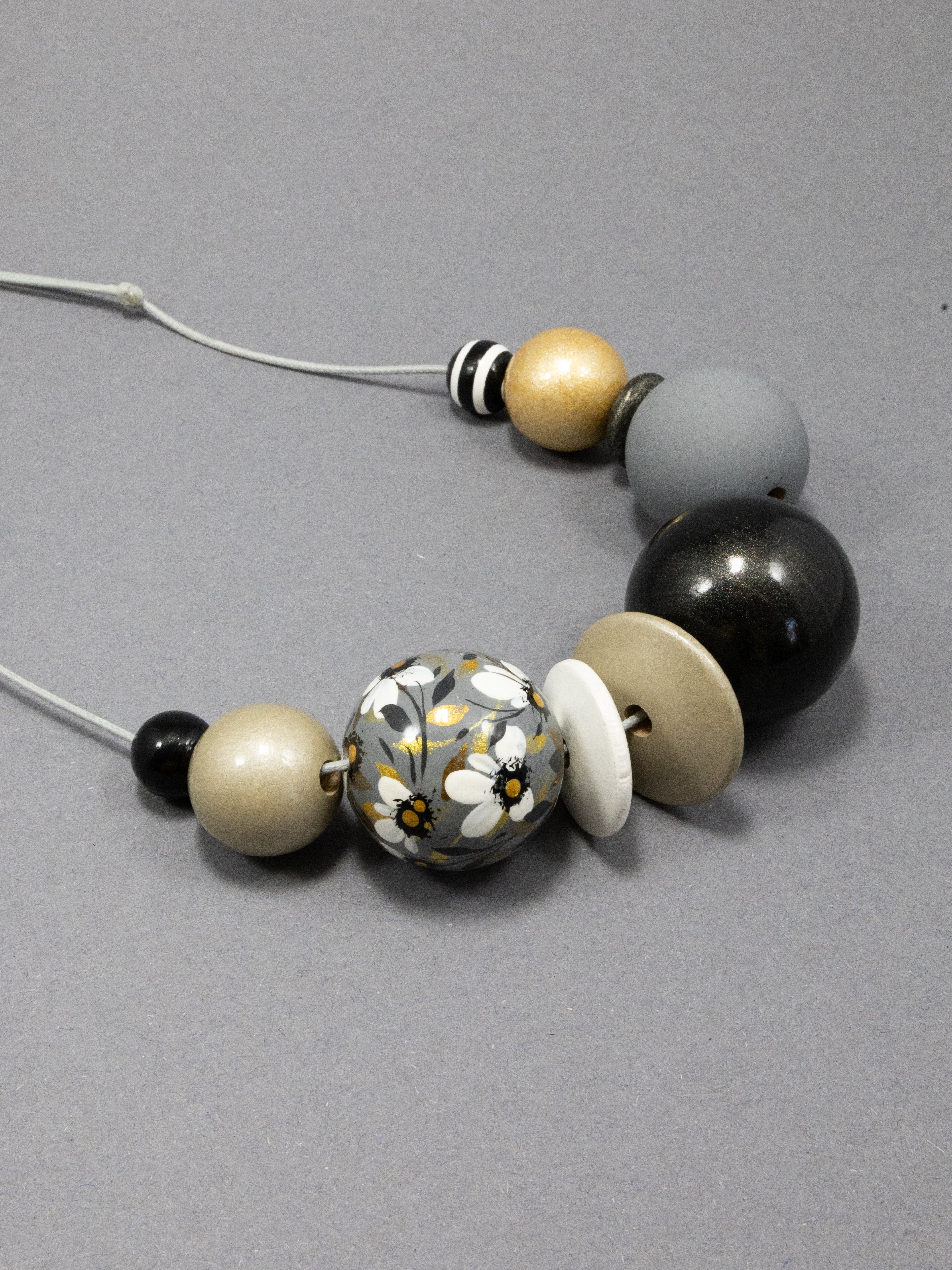 Daria Wooden Beads Necklace