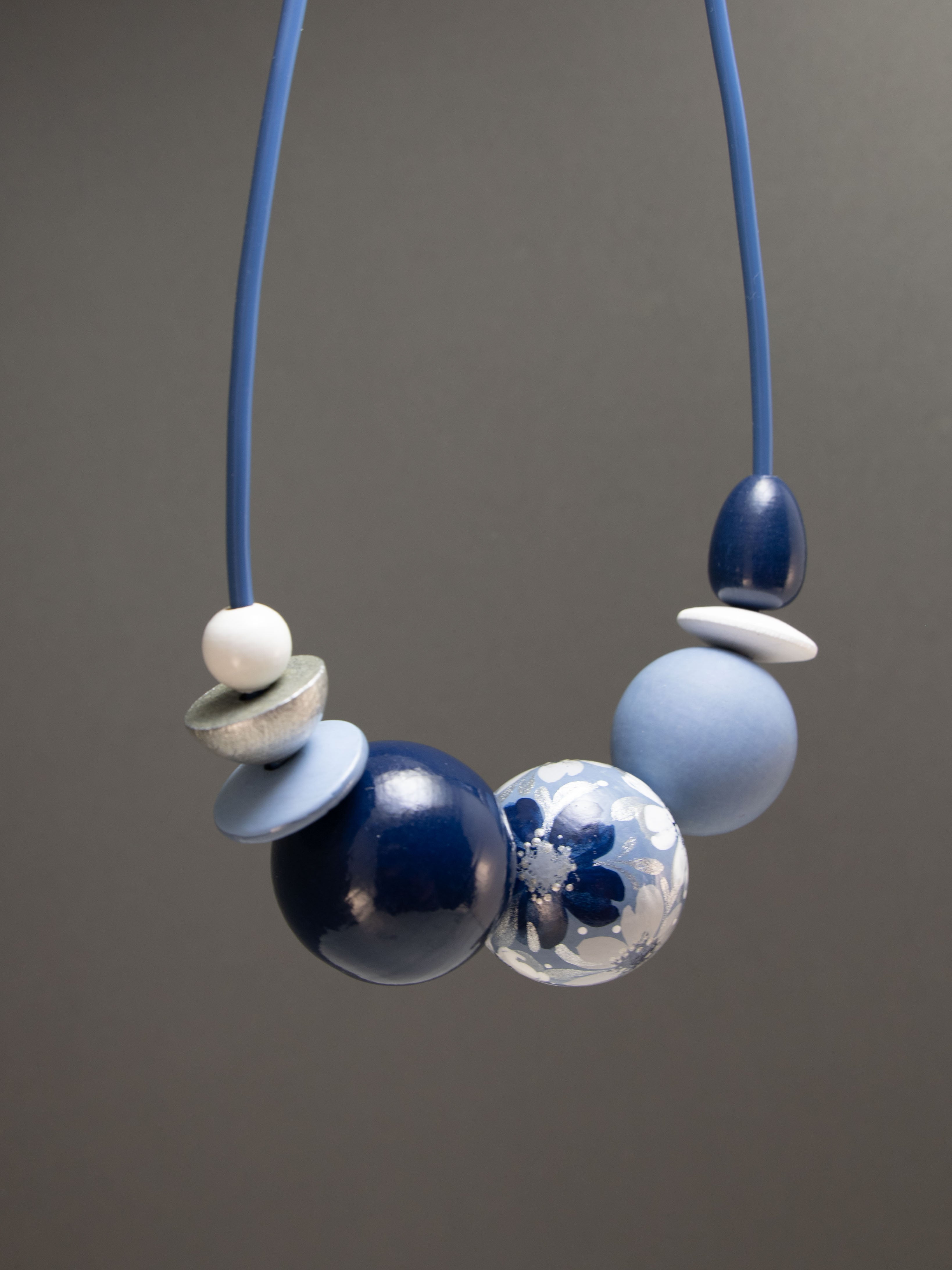 Collana in legno Maria