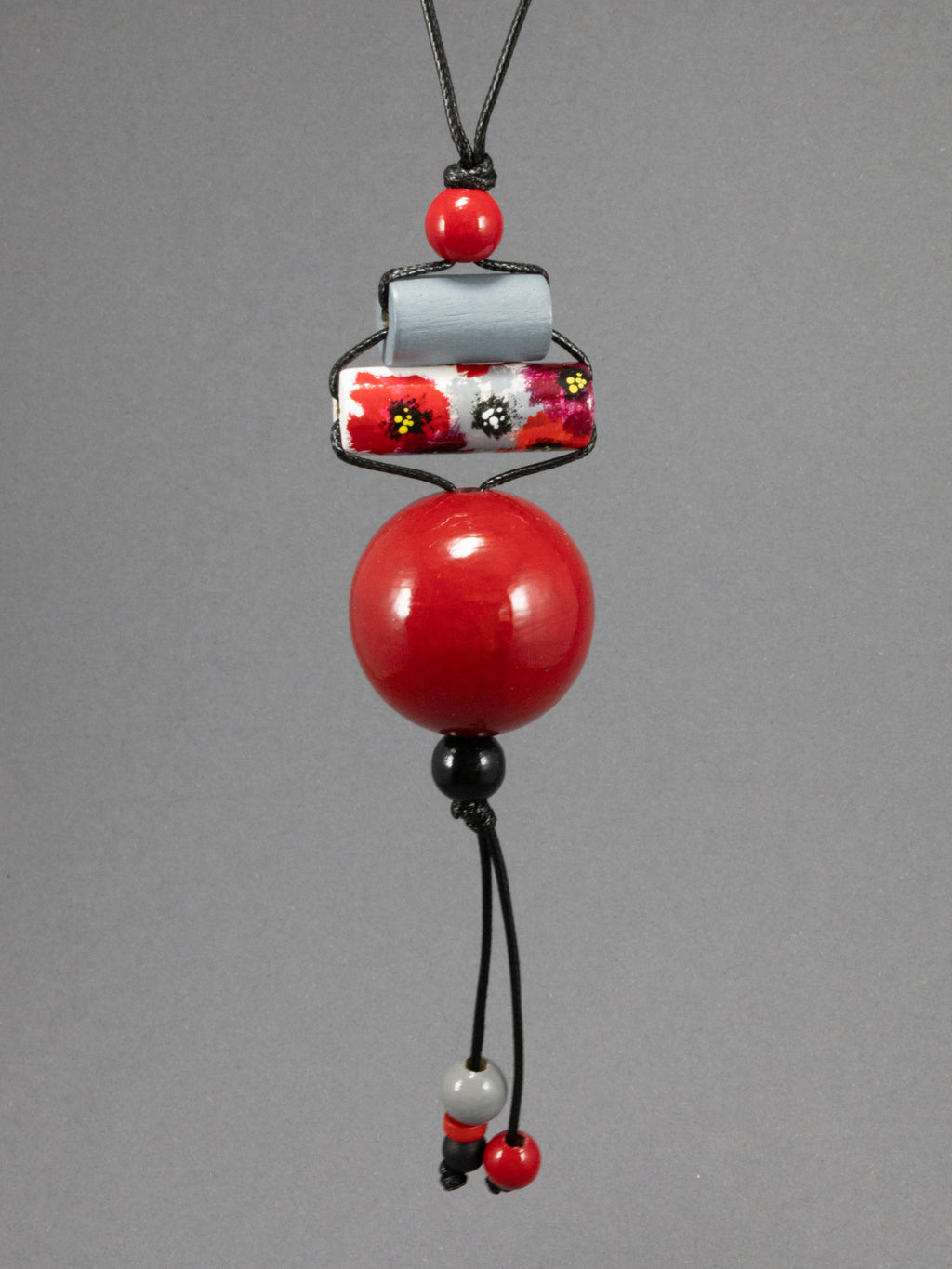 Poppyseed Garden Beaded Pendant 2