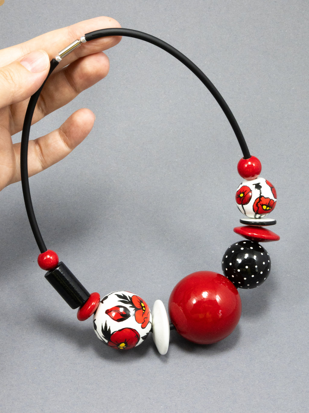 Red Poppyseed Wooden Beads Necklace 3
