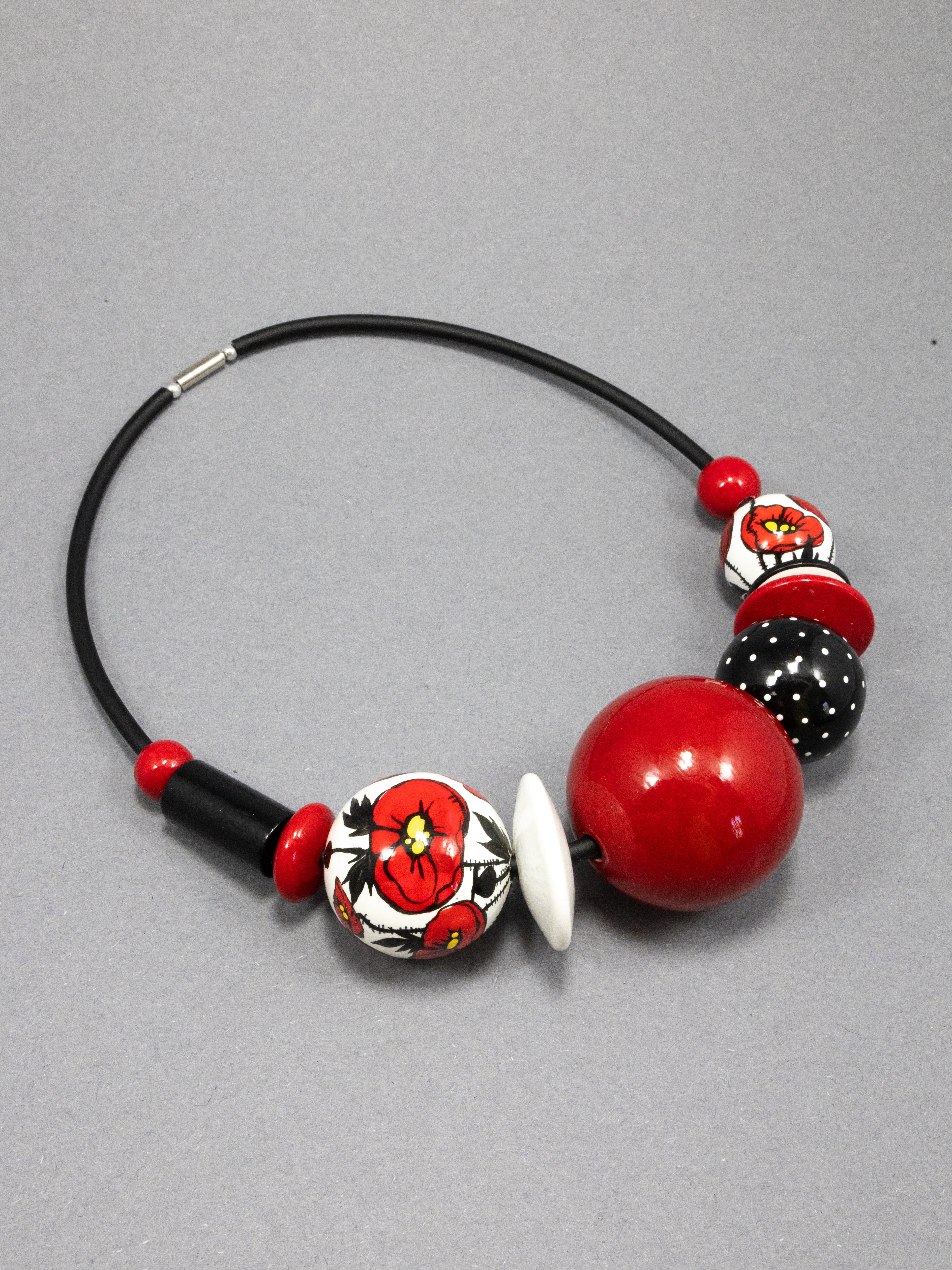 Red Poppyseed Wooden Beads Necklace 3