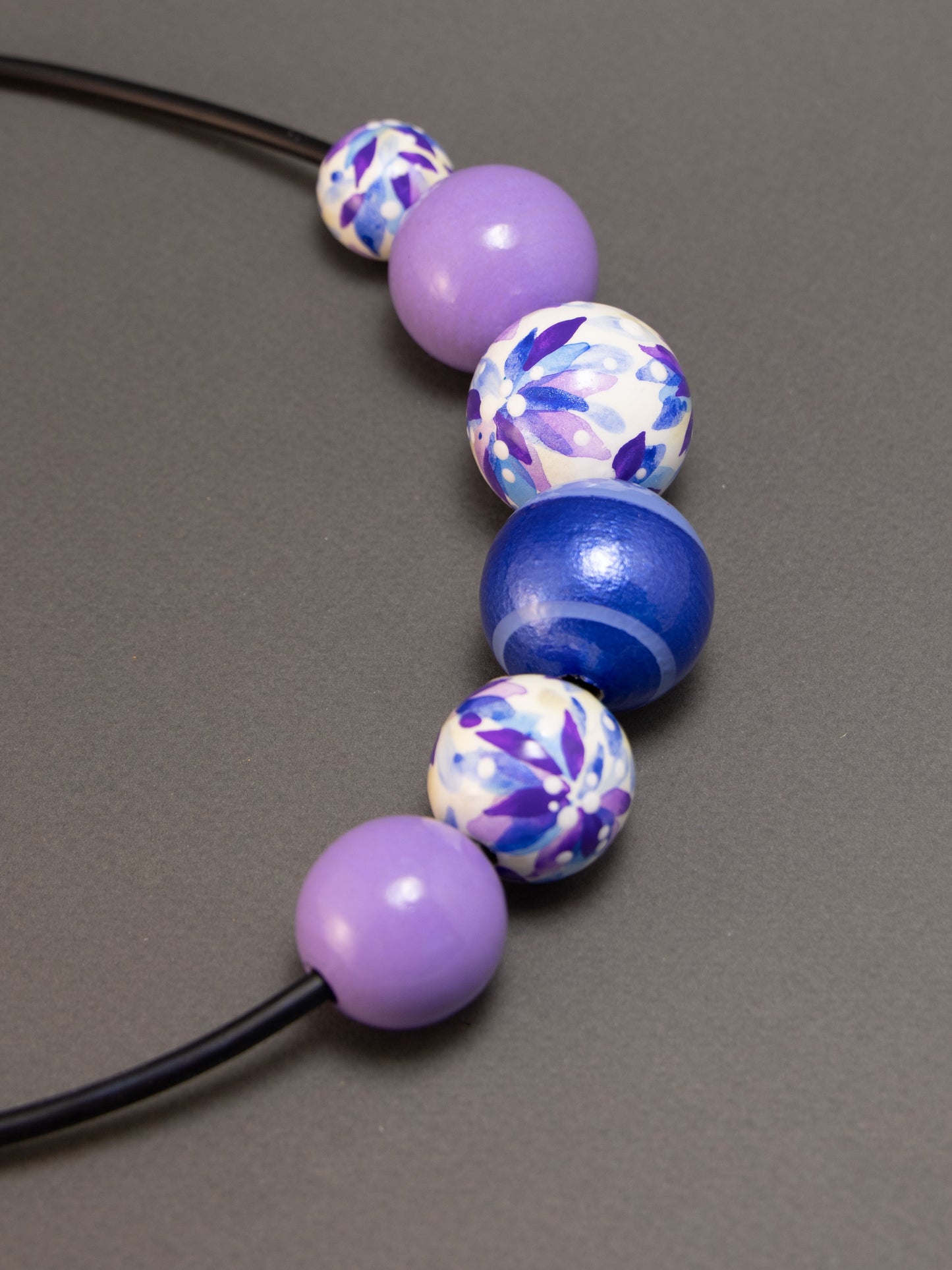 Violet Bouquet Wooden Beads Set