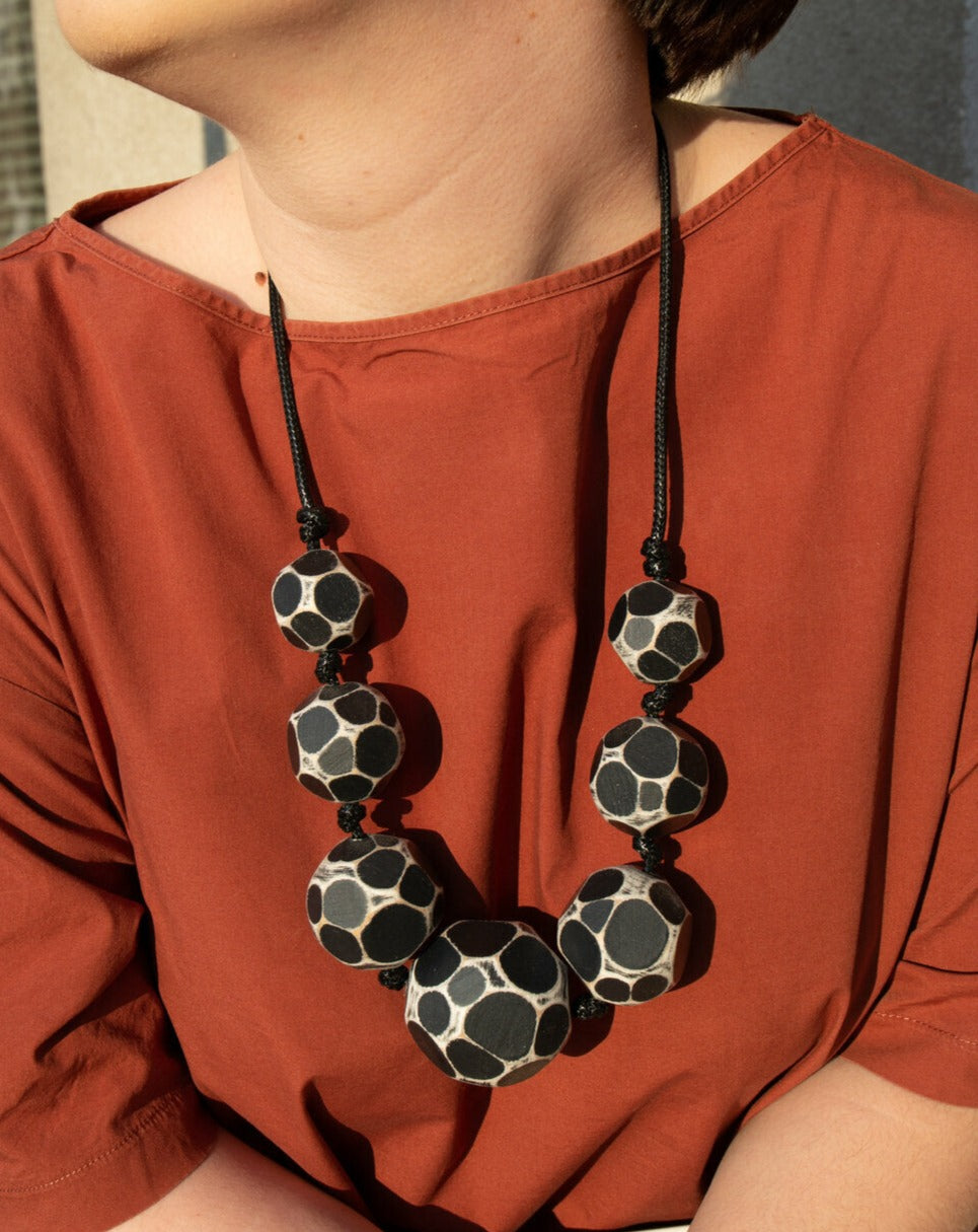 Cutaway Black Bead Necklace