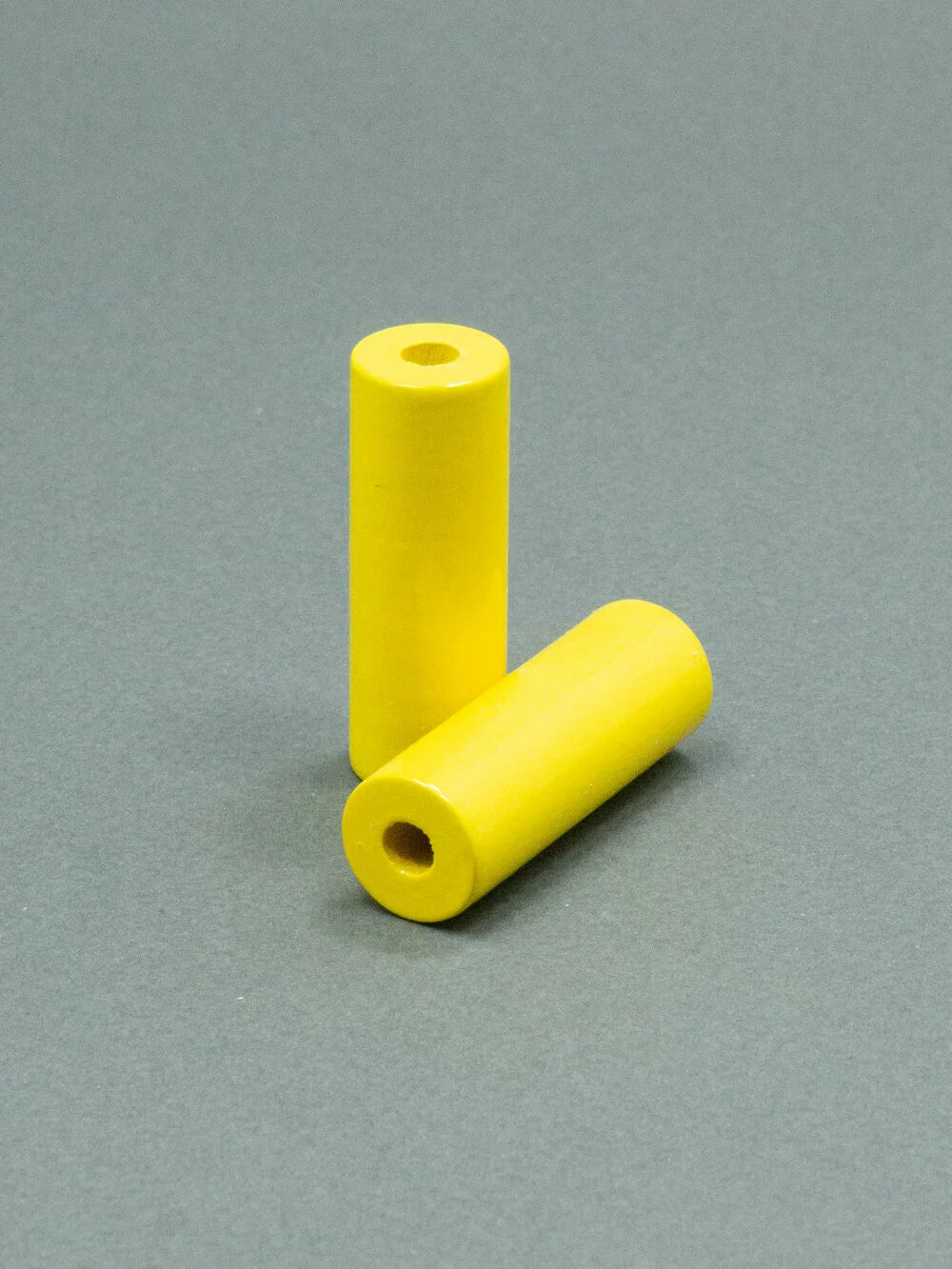 Perline di legno giallo limone a forma di cilindro
