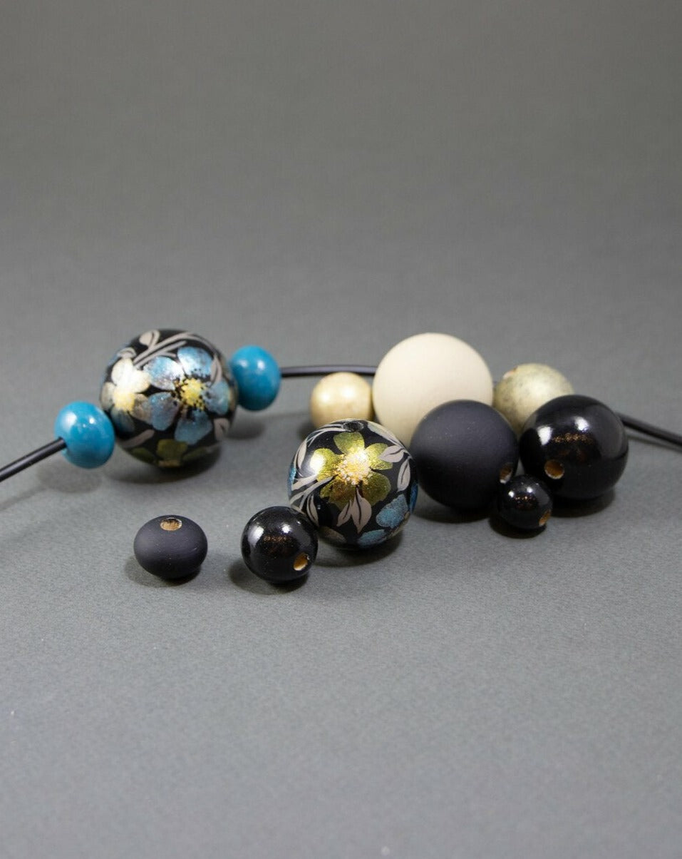 Midnight Garden Wooden Beads Set