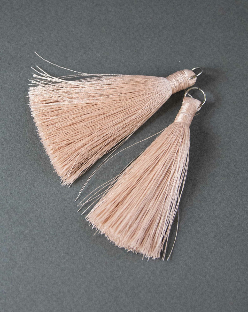 Creamy Silk Tassel