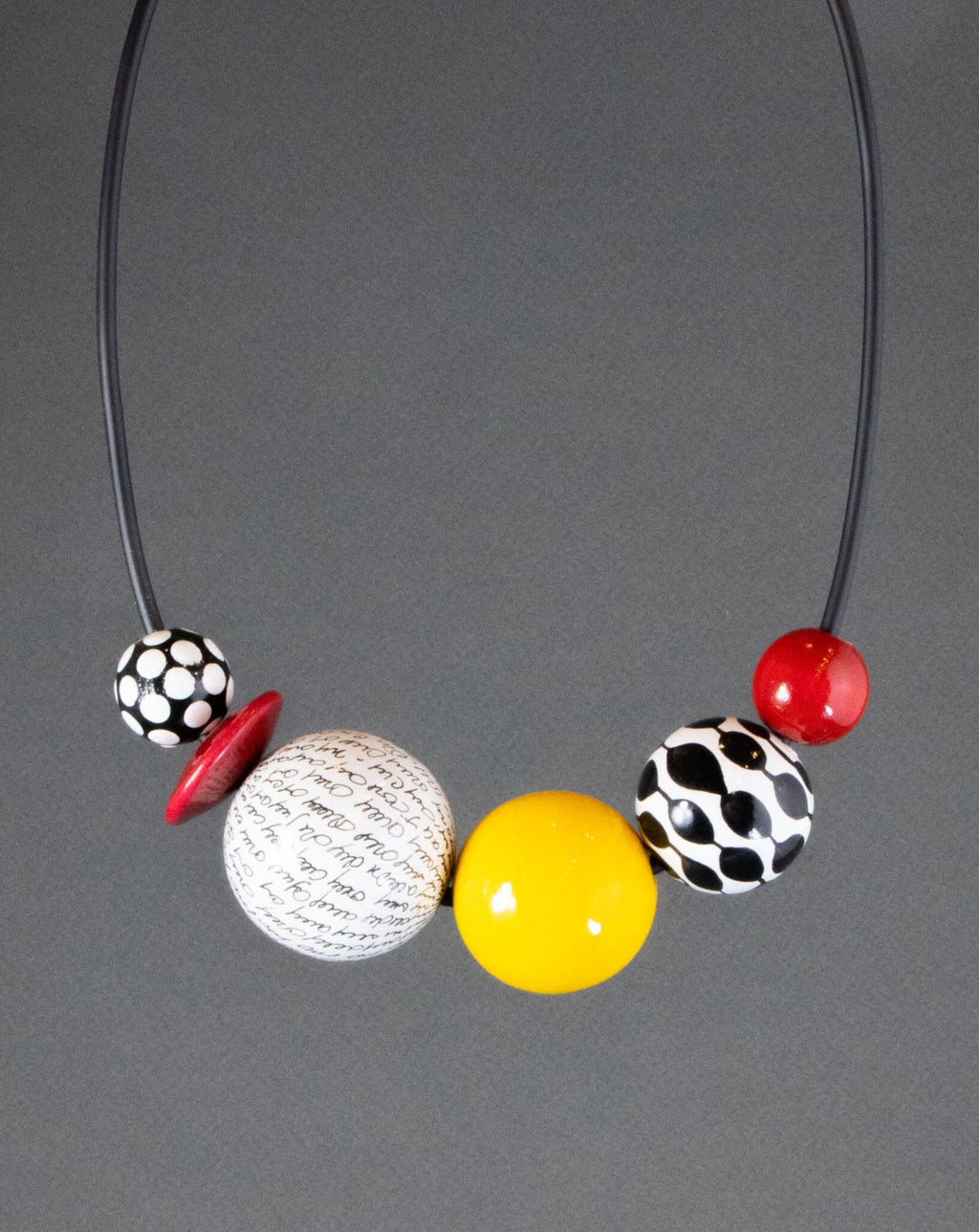 Collana di perle di legno Tiki