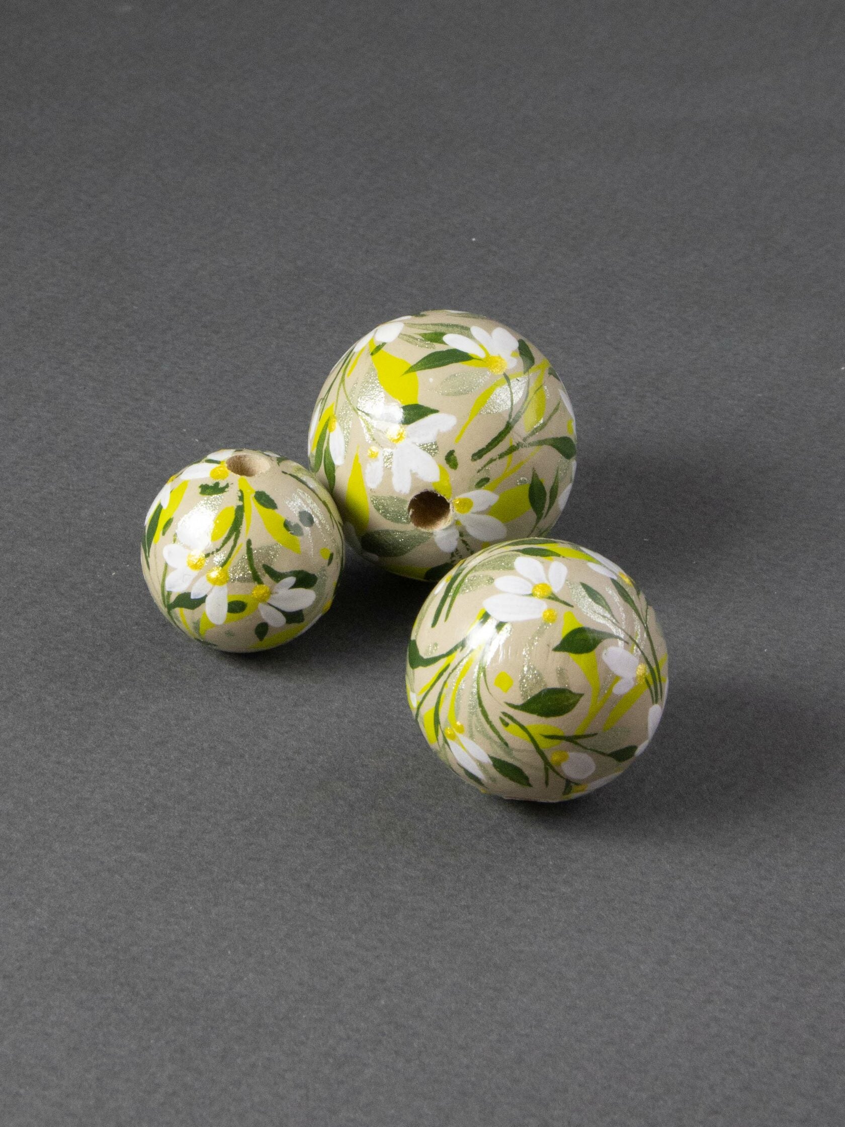 Village Flowers Wooden Bead 2