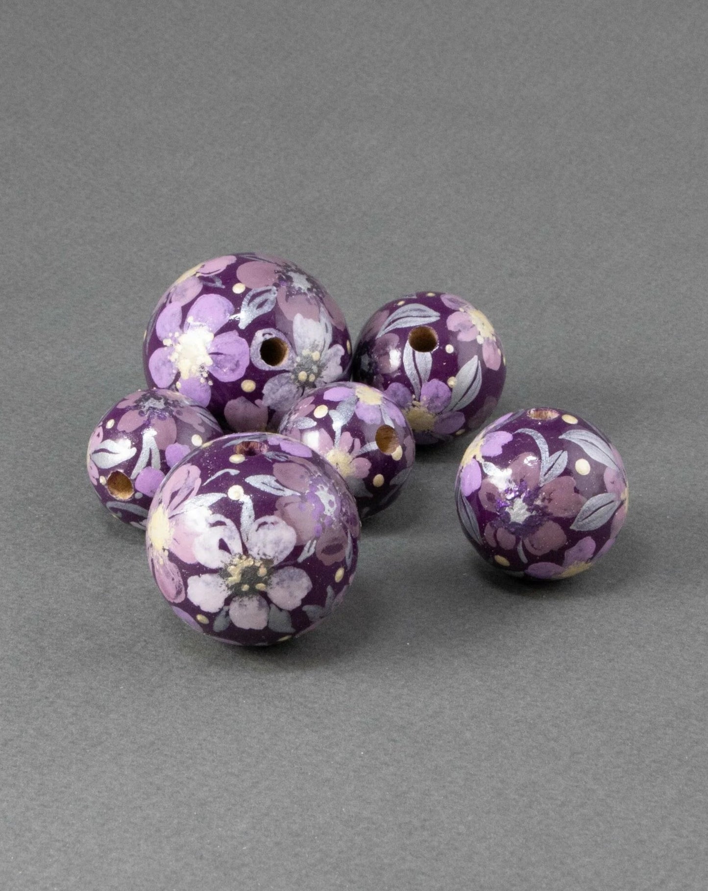 Perlina di legno di fiori viola