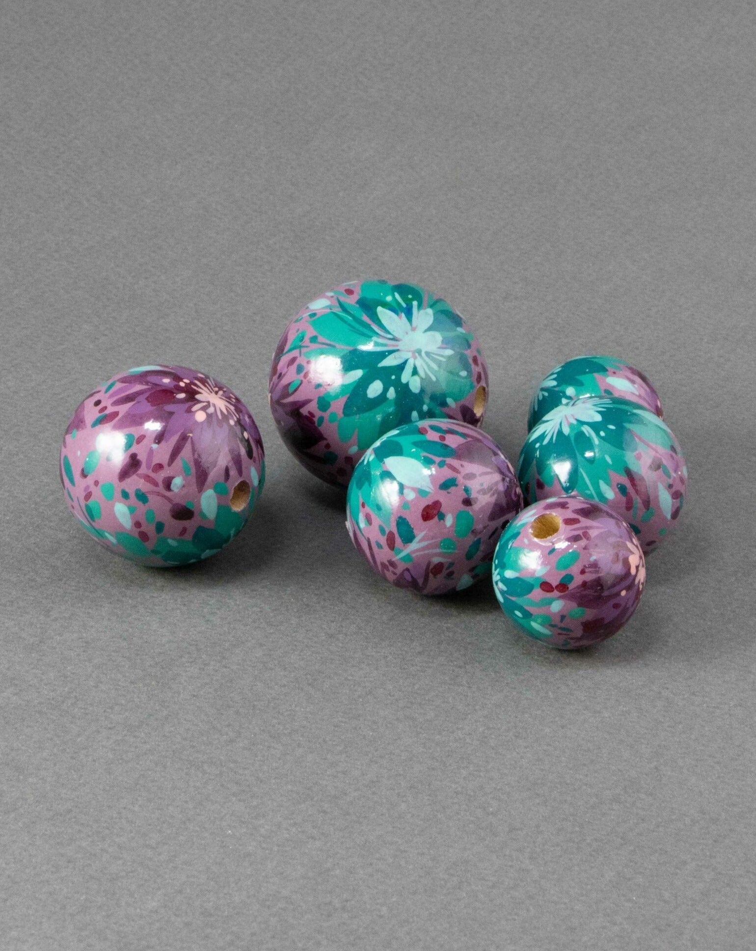 Violet Flowers Wooden Bead 2