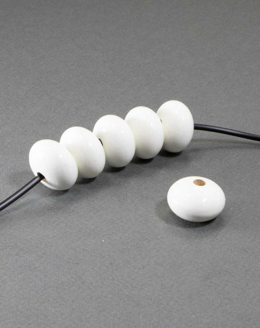 Perlina di legno bianca a forma di zucca