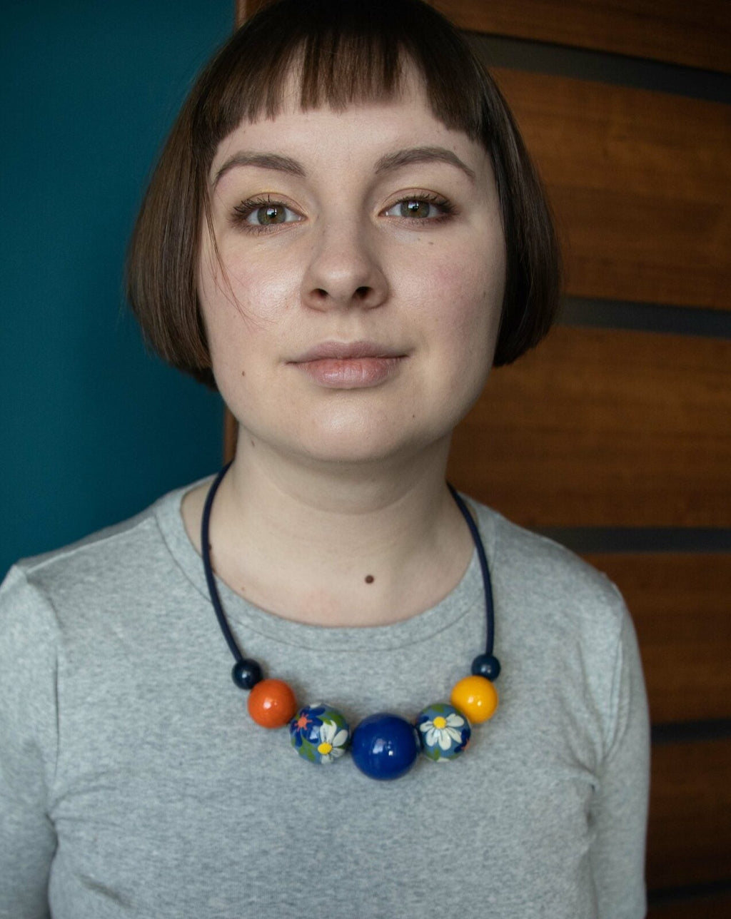 Daisies Colorful Wooden Bead Necklace